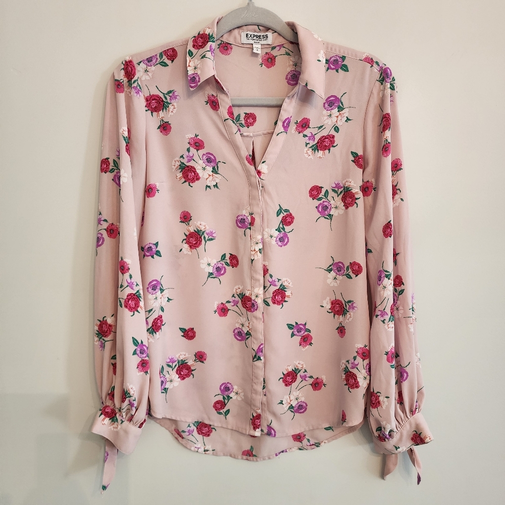 Express Pink Floral Women's Blouse Size Small